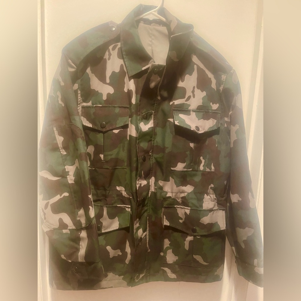 nwot Artex Military Camo water-proof Jacket L